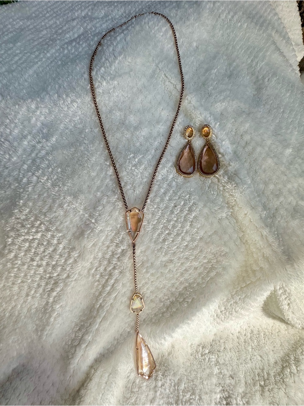 Kendra Scott gold with Iridescent Stones lariat necklace and matching earrings - Picture 11 of 11
